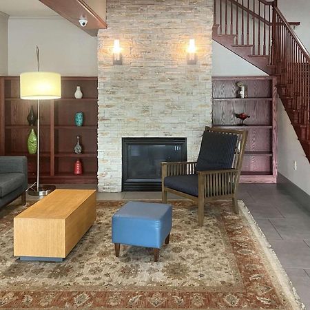 Comfort Inn & Suites St Paul Northeast Vadnais Heights Extérieur photo