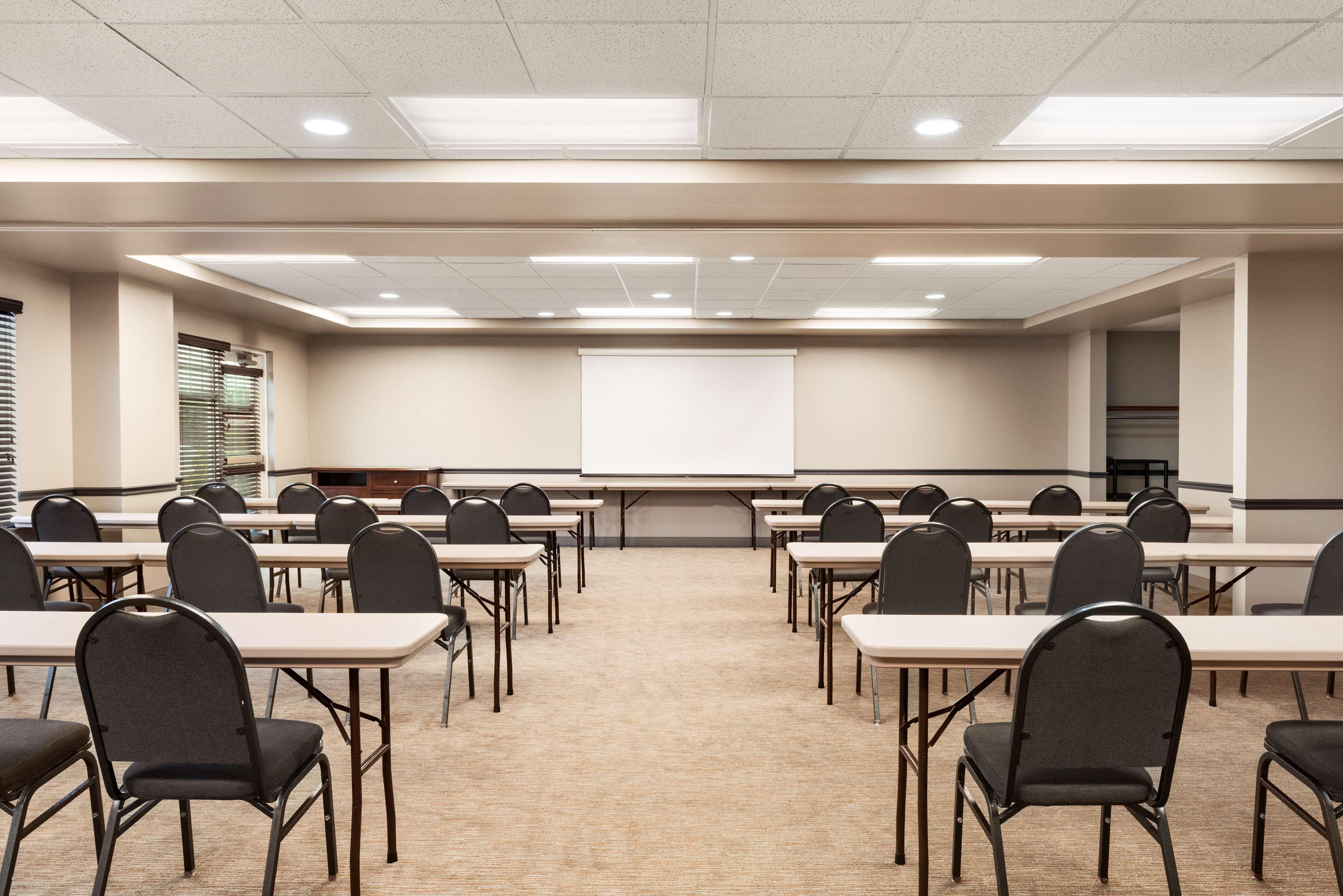 Comfort Inn & Suites St Paul Northeast Vadnais Heights Extérieur photo